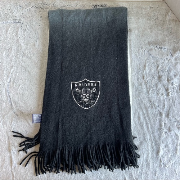 Raiders Dip Dye Scarf . - Picture 2 of 8
